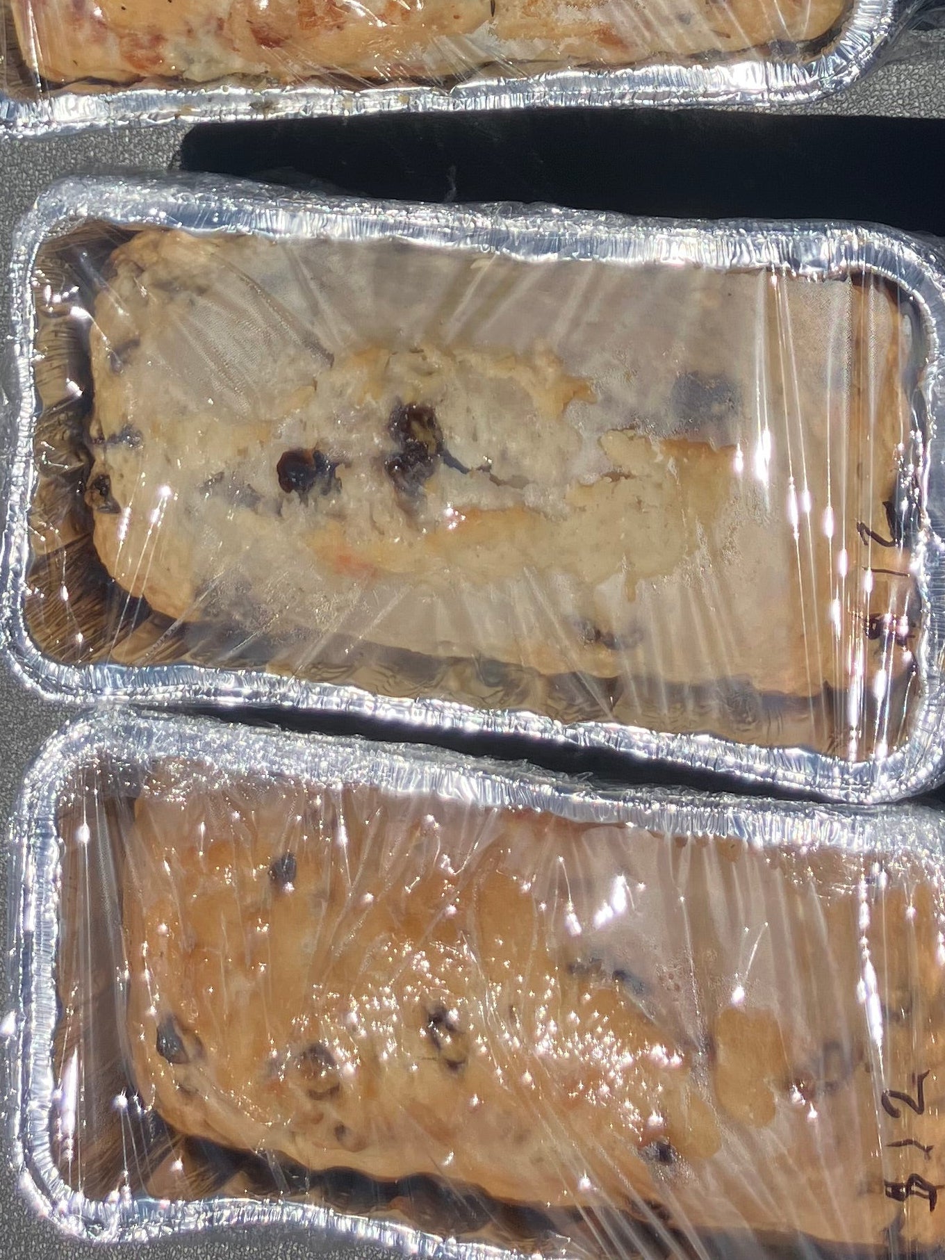 Raisin bread ￼